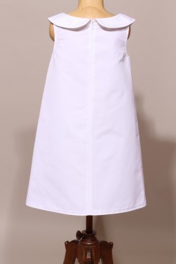 Robe de communion droite et simple