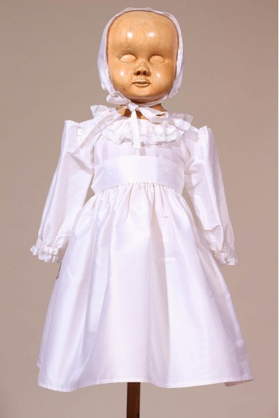 Robe de baptême en soie Robe de baptême en soie