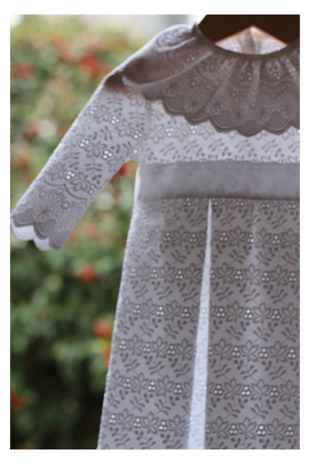 Robe de baptême coton broderie anglaise pour petite fille | Boutique Magique