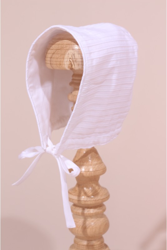Bonnet blanc de bébé