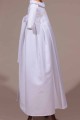 Robe blanche et dentelle ancienne