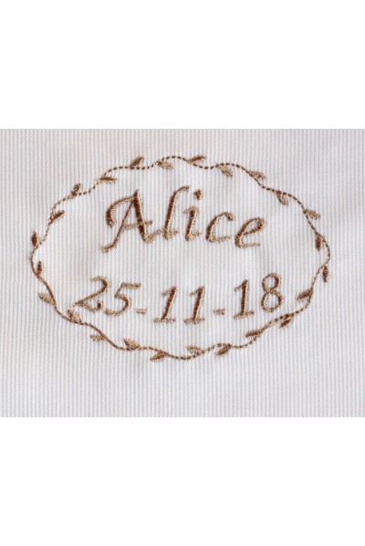 Broderie prénom date  de cérémonie
