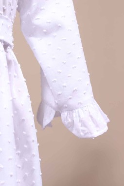 Robe blanche plumetis