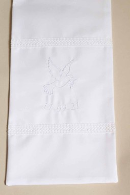 echarpe de Baptême colombe brodée
