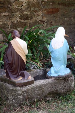 statue platre crêche ancienne