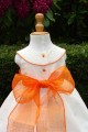 Tenue de cortège blanc et orange ceinture sisal orange