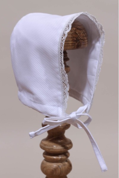 Béguin blanc bébé coton et dentelle ancienne, pièce unique de qualité Béguin blanc bébé coton et dentelle ancienne, pièce unique de qualité